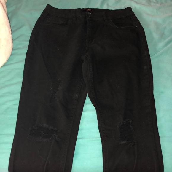 Destressed Black Skinny Jeans - Picture 3 of 4